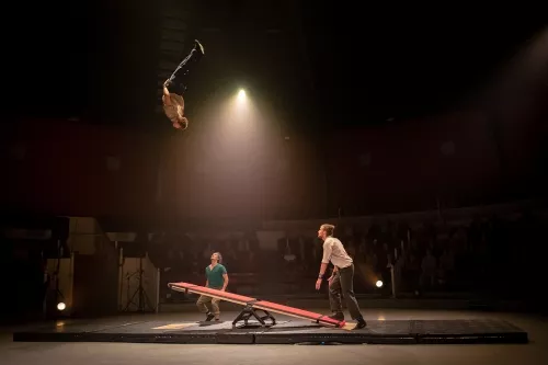 Trio Sans Interdit, bascule coréenne, 34e promotion du Centre national des arts du cirque / CNAC de Châlons-en-Champagne