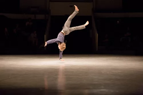 Clotaire Fouchereau, acrobatie, 28e promotion du centre national des arts du cirque (Cnac) de Châlons-en-Champagne