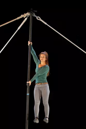 Catarina Rosa Dias, Mât chinois, 27e promotion du Centre national des arts du cirque/CNAC de Châlons-en-Champagne