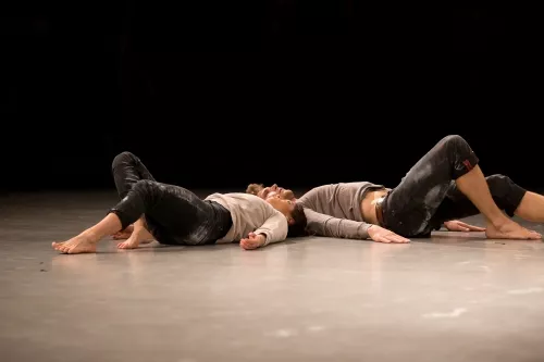 Sébastien Davis-Van Gelder, Blanca Franco, main à main, 28e promotion du Centre national des arts du cirque (Cnac) de Châlons-en-Champagne