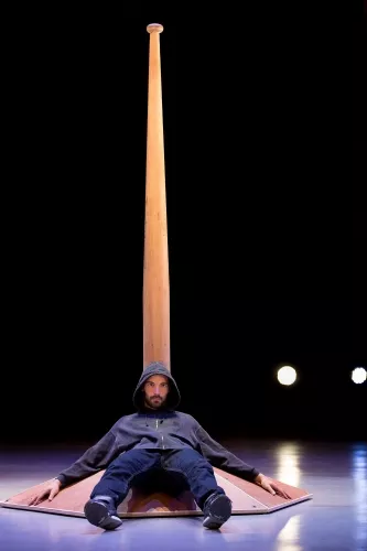 Lucas Struna, Mât indien, 27e promotion du Centre national des arts du cirque/CNAC de Châlons-en-Champagne