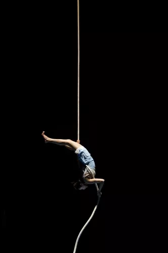 Nora Bouhlala Chacon, corde, 28e promotion du Centre national des arts du cirque (Cnac) de Châlons-en-Champagne