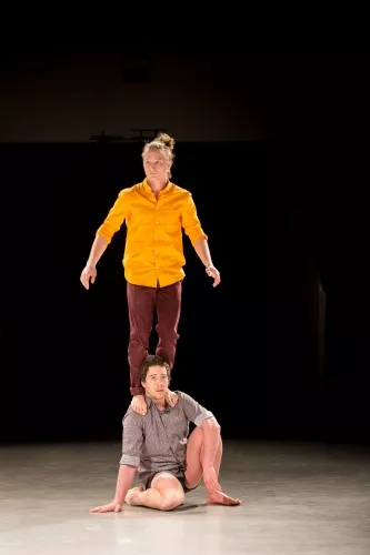 Löric Fouchereau, Peter Freeman, main à main, 28e promotion du centre national des arts du cirque (Cnac) de Châlons-en-Champagne