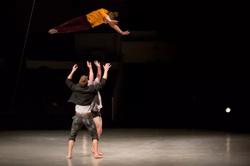 Löric Fouchereau, Peter Freeman, main à main, 28e promotion du centre national des arts du cirque (Cnac) de Châlons-en-Champagne