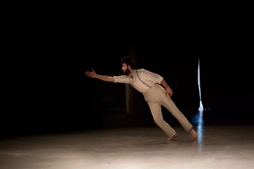 Johan Caussin, acrobatie, 28e promotion du Centre national des arts du cirque (Cnac) de Châlons-en-Champagne