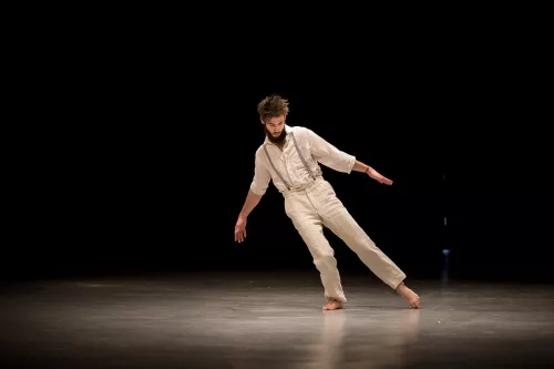 Johan Caussin, acrobatie, 28e promotion du Centre national des arts du cirque (Cnac) de Châlons-en-Champagne