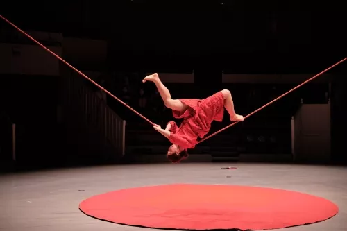 Theresa Kuhn, fil souple, 33e promotion du Centre national des arts du cirque / CNAC de Châlons-en-Champagne